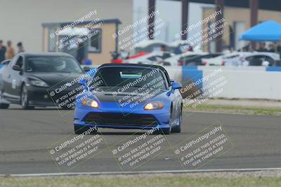 media/Dec-19-2025-Lucky Dog Racing (Fri) [[3b7b1b5fc8]]/Intermediate Low/Session 2 Turn 1/